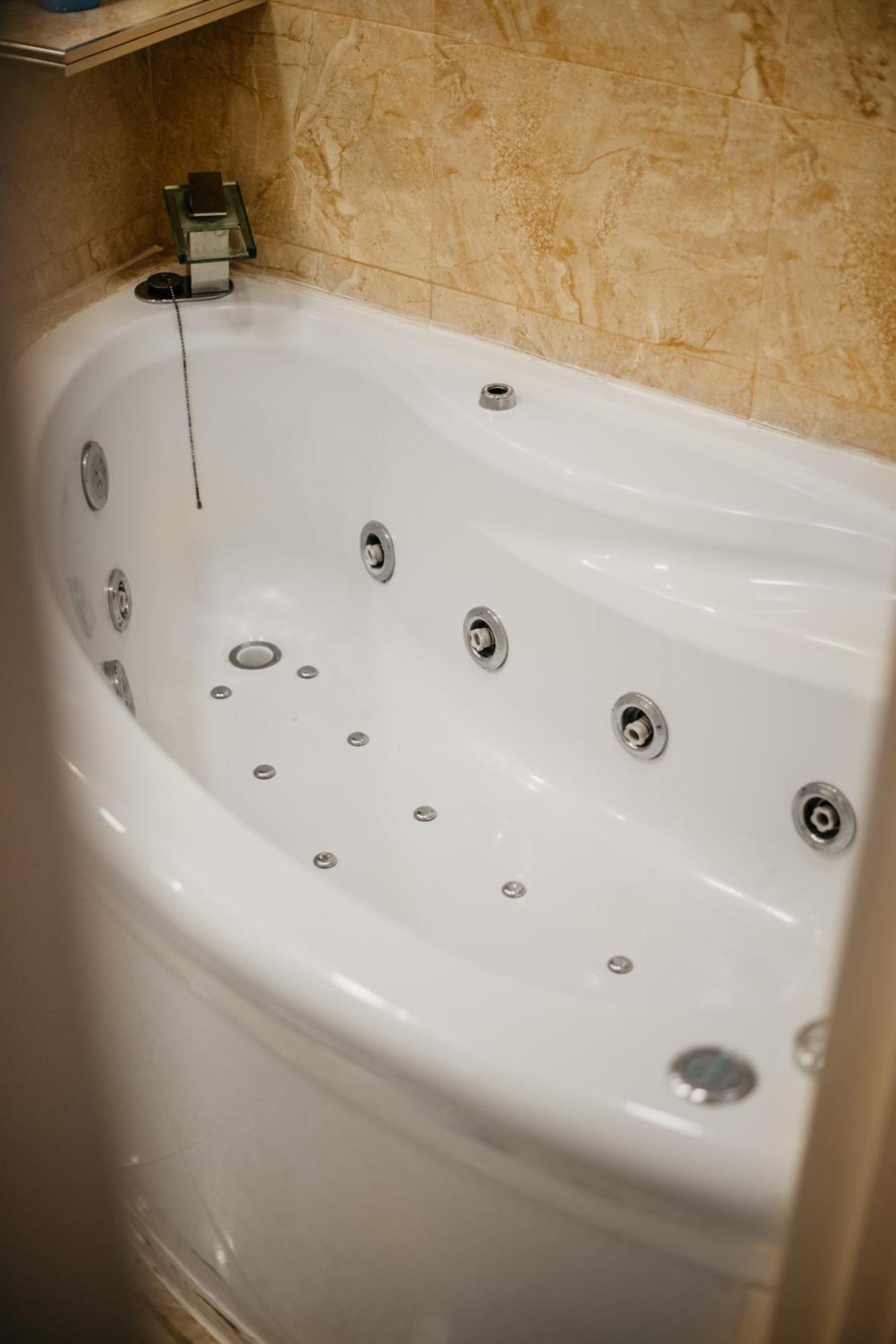 Tuguest Maria Luisa Apartment - Free Parking Гранада Экстерьер фото